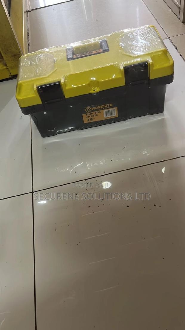19" Tool Box Plastic Empty With Tray - thumbnail 5