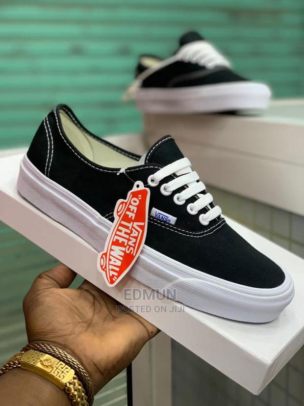 Black White Old School Off the Wall Vans Shoes