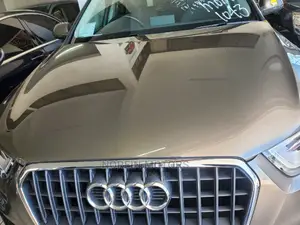 Audi Q3 2016 Brown