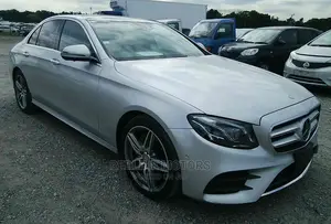 Mercedes-Benz E200 2016 Silver