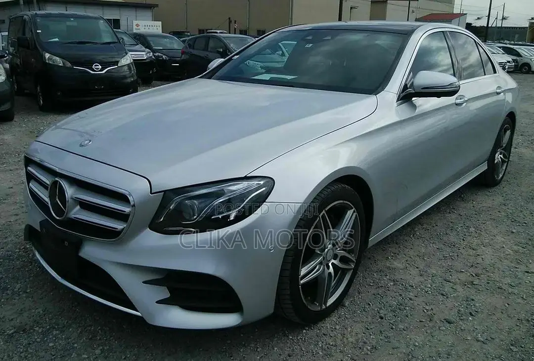 Mercedes-Benz E200 2016 Silver