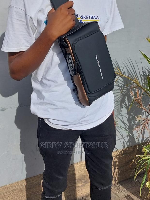 Anti-Theft USB Shoulder/Crossbody Travel Bag - thumbnail 2