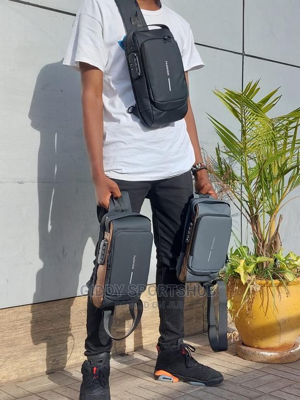 Anti-Theft USB Shoulder/Crossbody Travel Bag - thumbnail 3