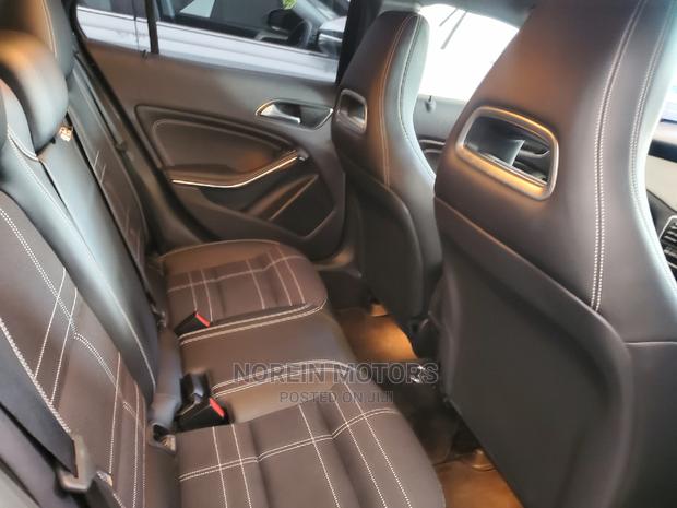 Mercedes-Benz C-Class 2016 Matt Black - thumbnail 3