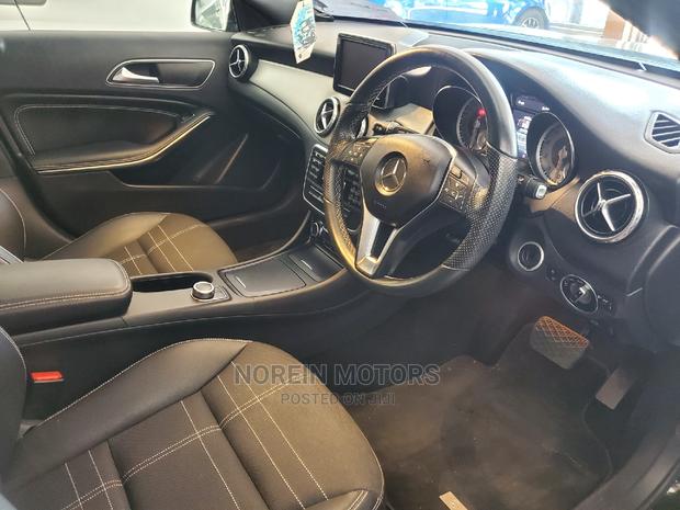 Mercedes-Benz C-Class 2016 Matt Black - thumbnail 7