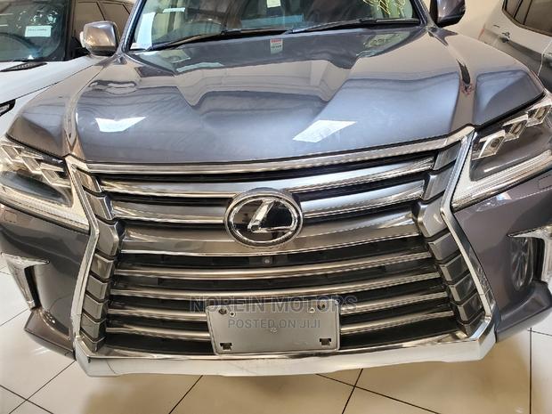 Lexus LX 2015 Gray - thumbnail 3