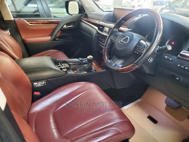 Lexus LX 2015 Gray - thumbnail 4