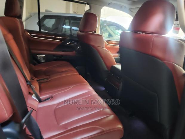 Lexus LX 2015 Gray - thumbnail 7