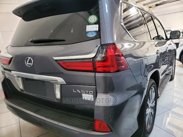 Lexus LX 2015 Gray - thumbnail 9