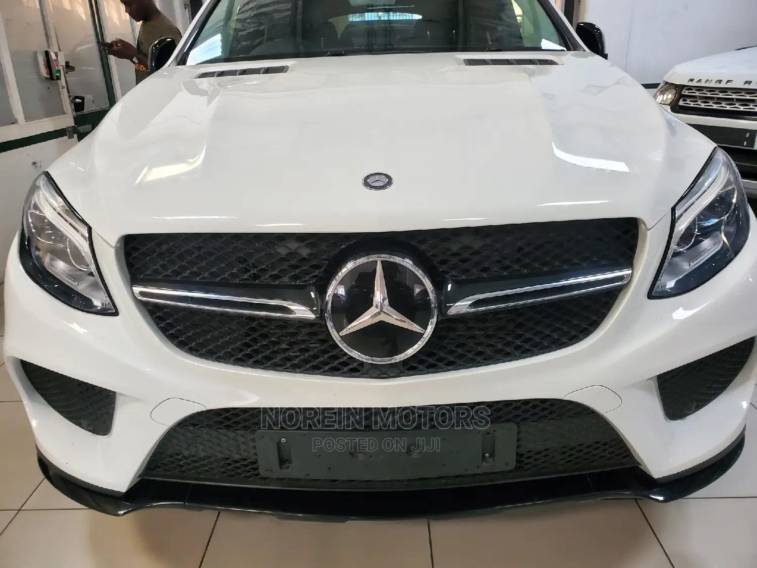Mercedes-Benz GLE-Class 2017 Off White