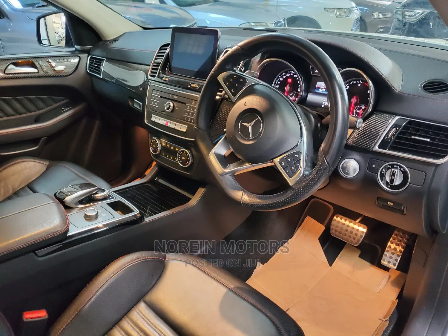 Mercedes-Benz GLE-Class 2017 Off White