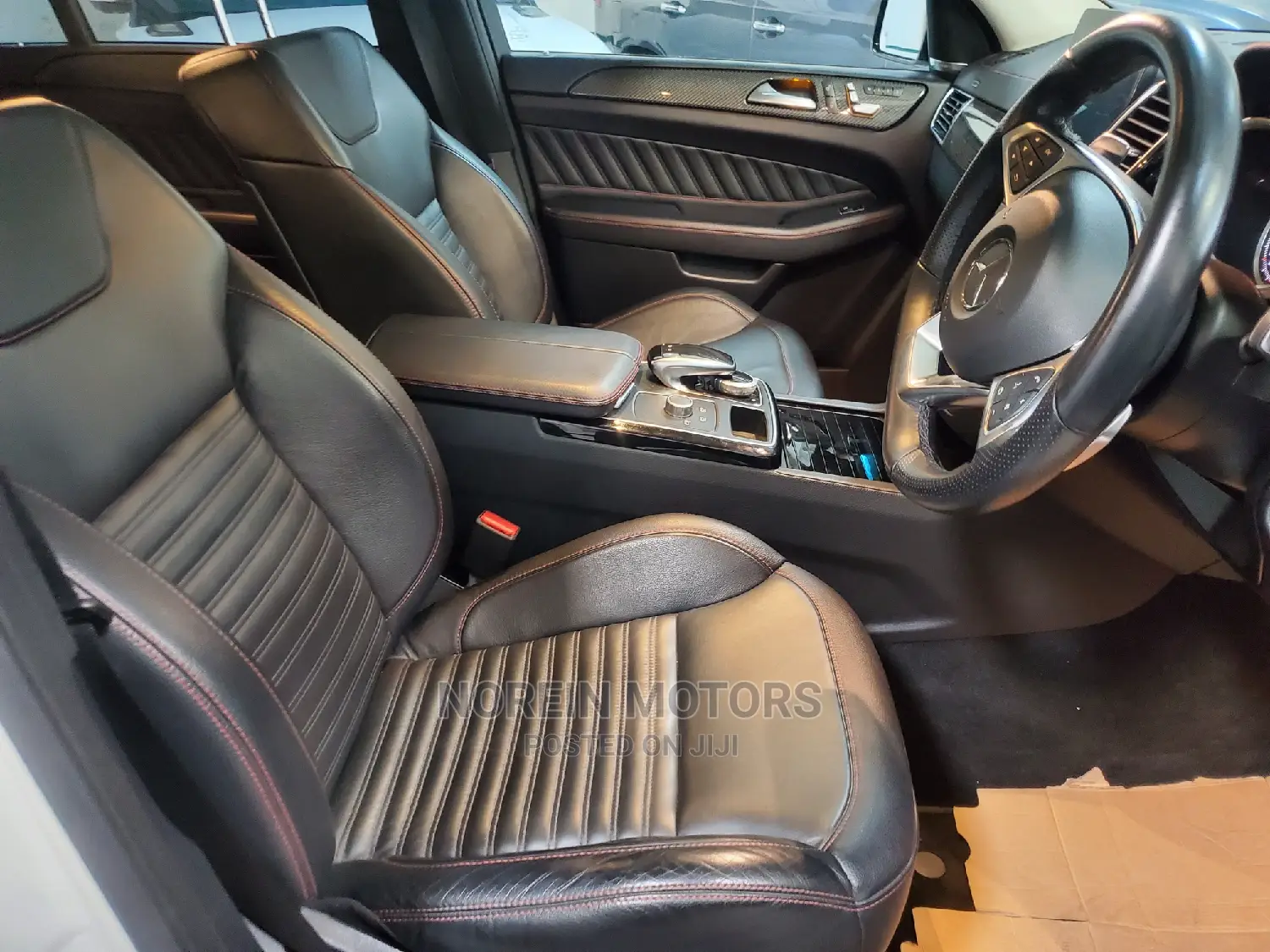 Mercedes-Benz GLE-Class 2017 Off White