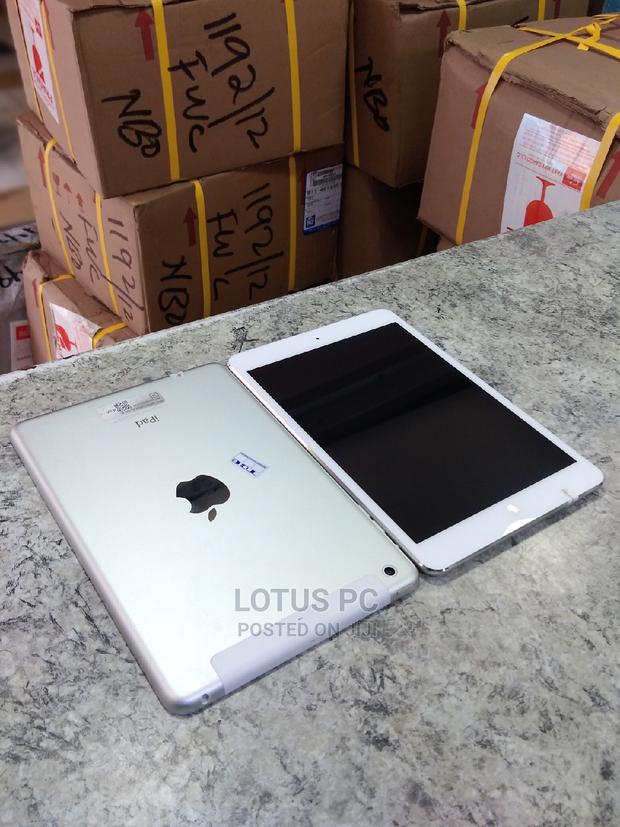 Apple iPad Mini 2 16 GB Silver