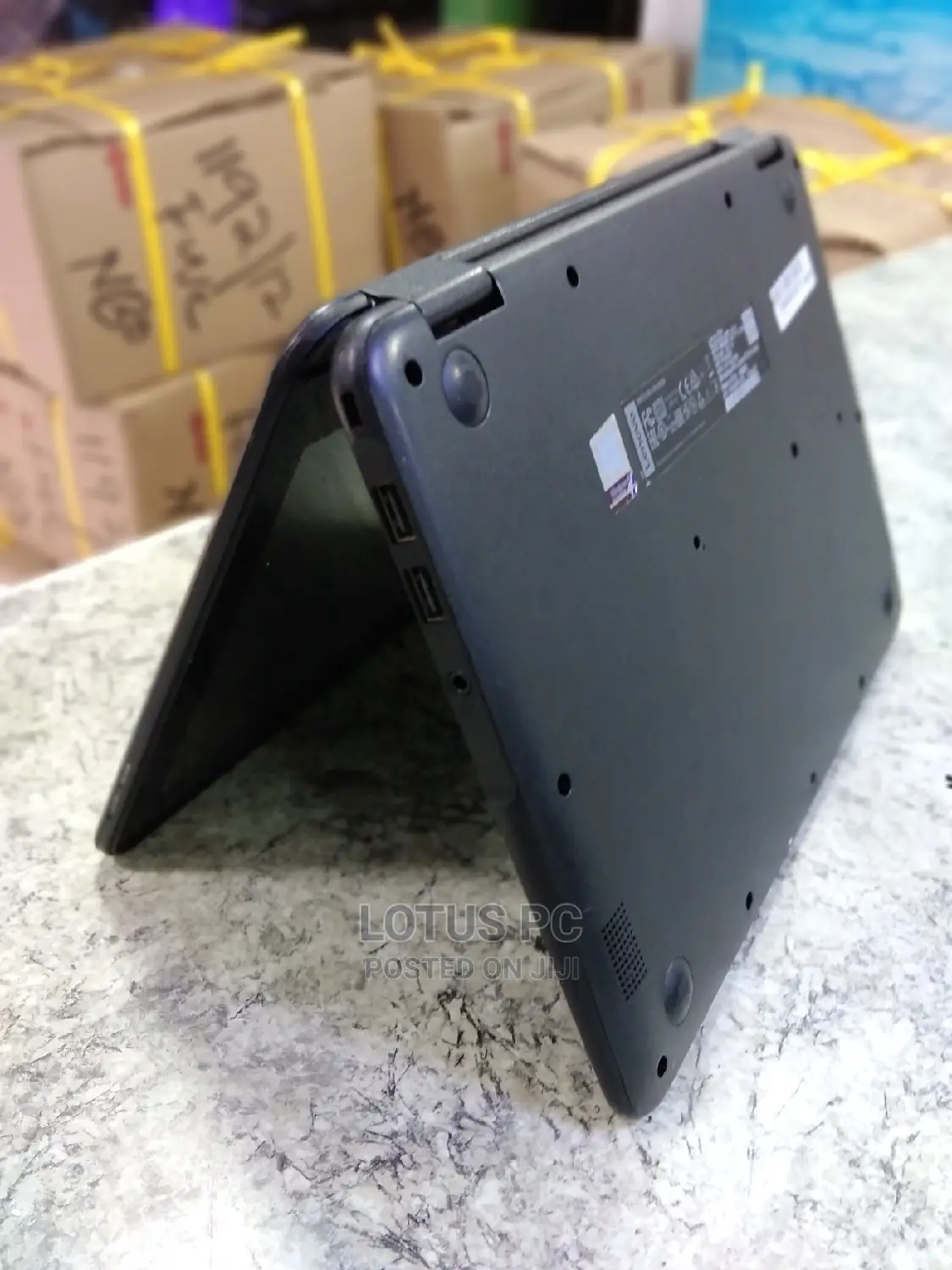 Laptop Lenovo 300e 4GB Intel Pentium SSD 128GB