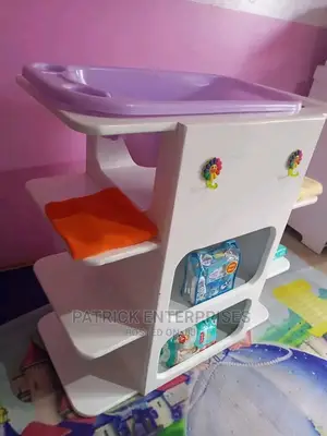 Morden Baby Birthstation
