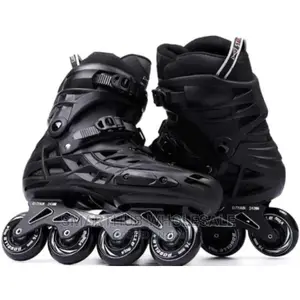 Black Skating Shoe