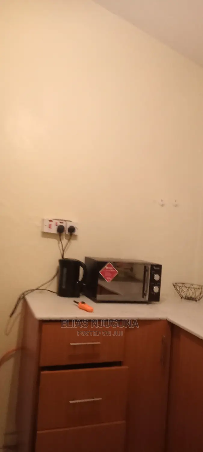 Airbnb (Furnished )3bdrm Bungalow In Buruburu .