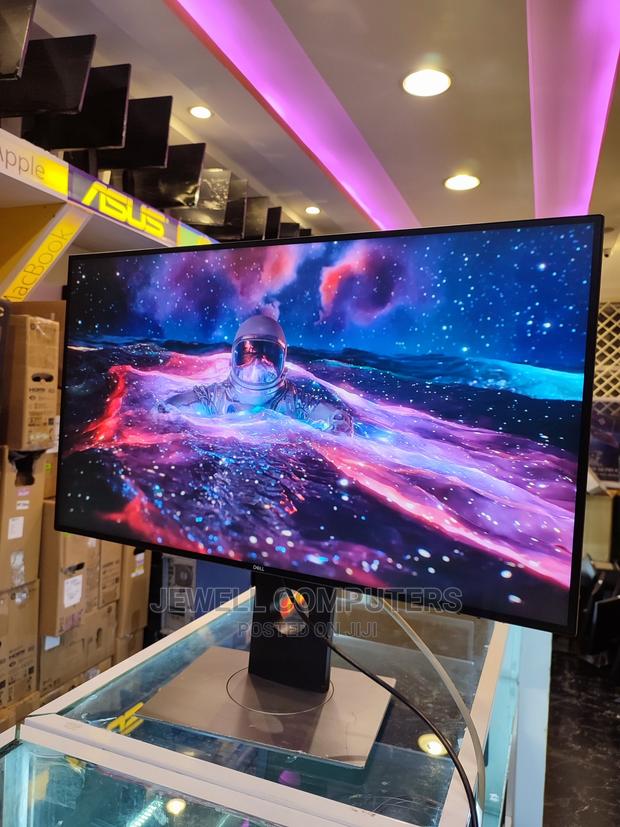 Dell Ultrasharp U2719D IPS Display QHD(2560*1440p) 27"Frameless