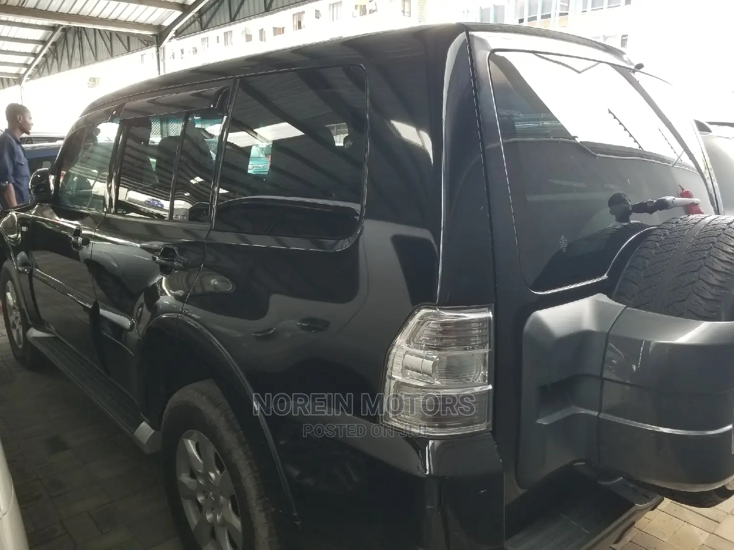 Mitsubishi Pajero V80 3.2 DI-D 2015 Black