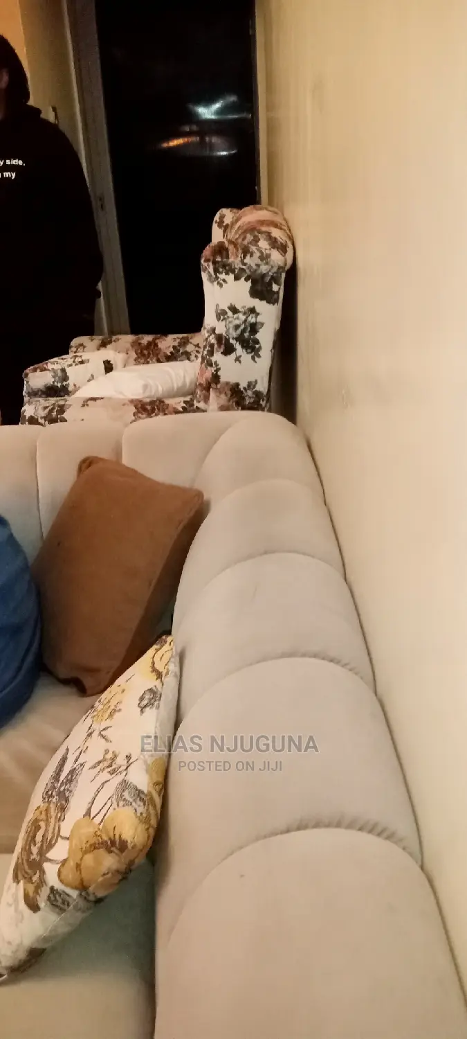 Airbnb (Furnished )3bdrm Bungalow In Buruburu .