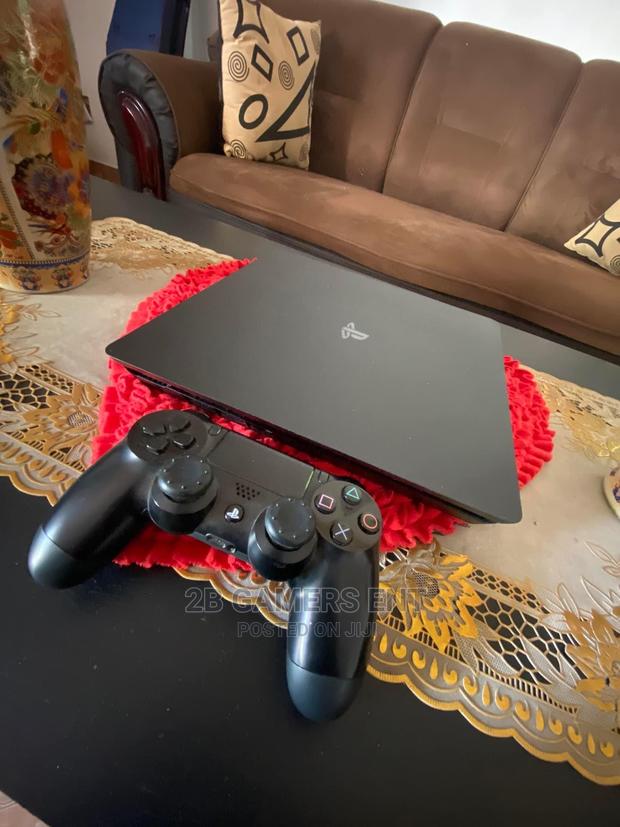 1 Tb Slim PS4 CONSOLE - main view