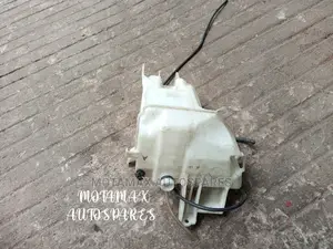 Toyota Vanguard ACA38W Washer Bottle