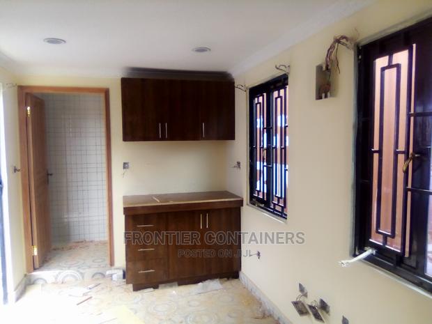 20ft Bed Sitter - thumbnail 3