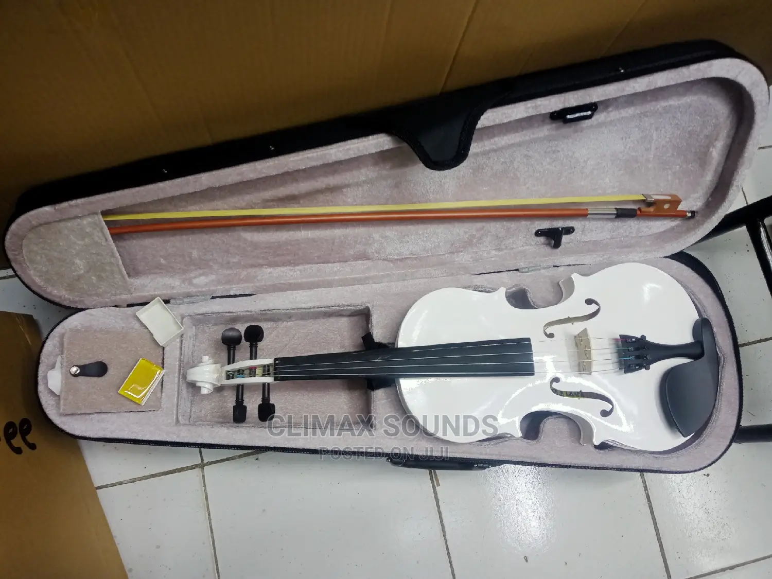 Maple Leaf White Violin, 3/4,4/4