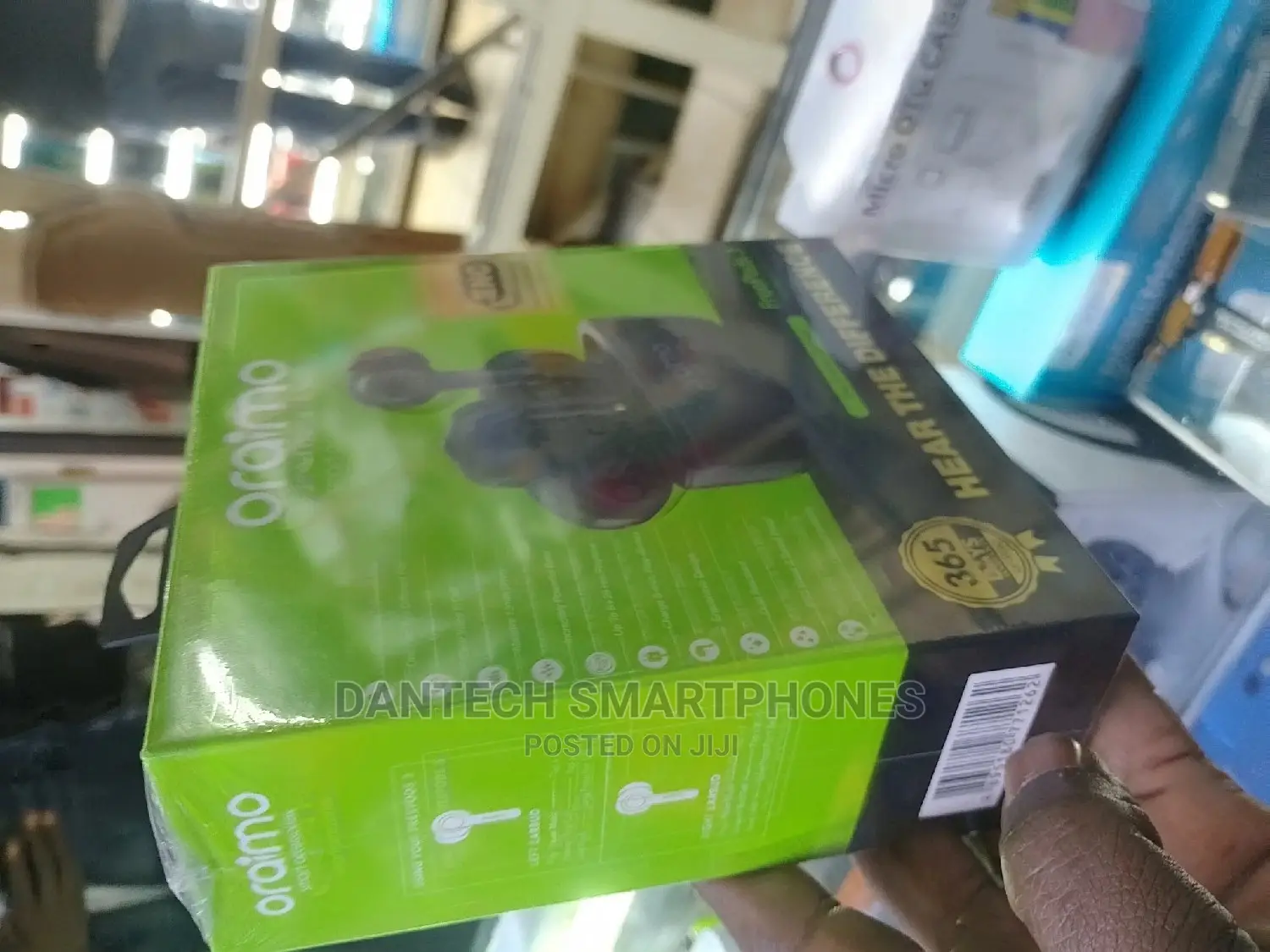 True Wireless Earbuds.