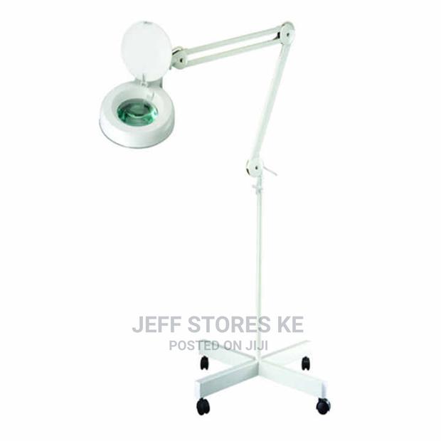 Good Quality Magnifier Lamp - main view
