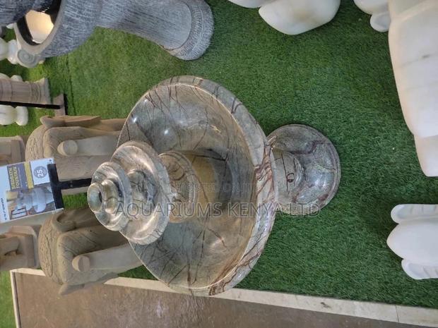 Marble Bird Bath Feeder - main view