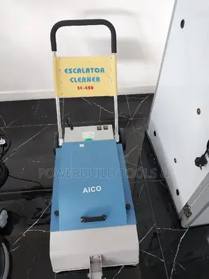 Escalator Cleaner