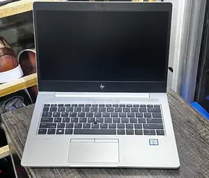 Laptop HP EliteBook 830 G5 8GB Intel Core I5 SSD 256GB