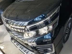 Toyota Voxy 2015 Blue