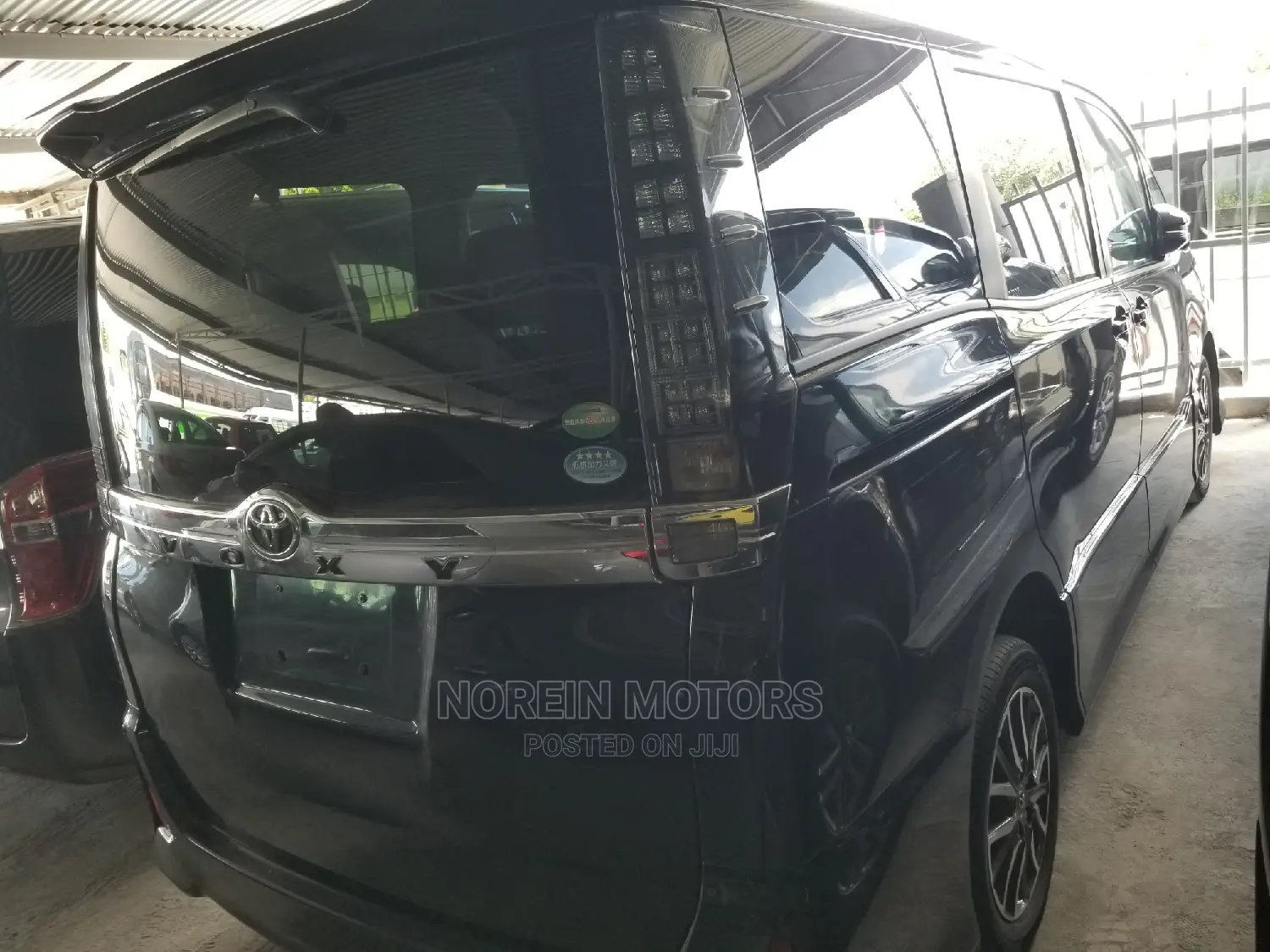 Toyota Voxy 2015 Blue