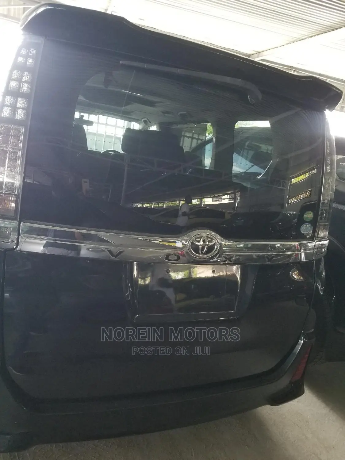 Toyota Voxy 2015 Blue