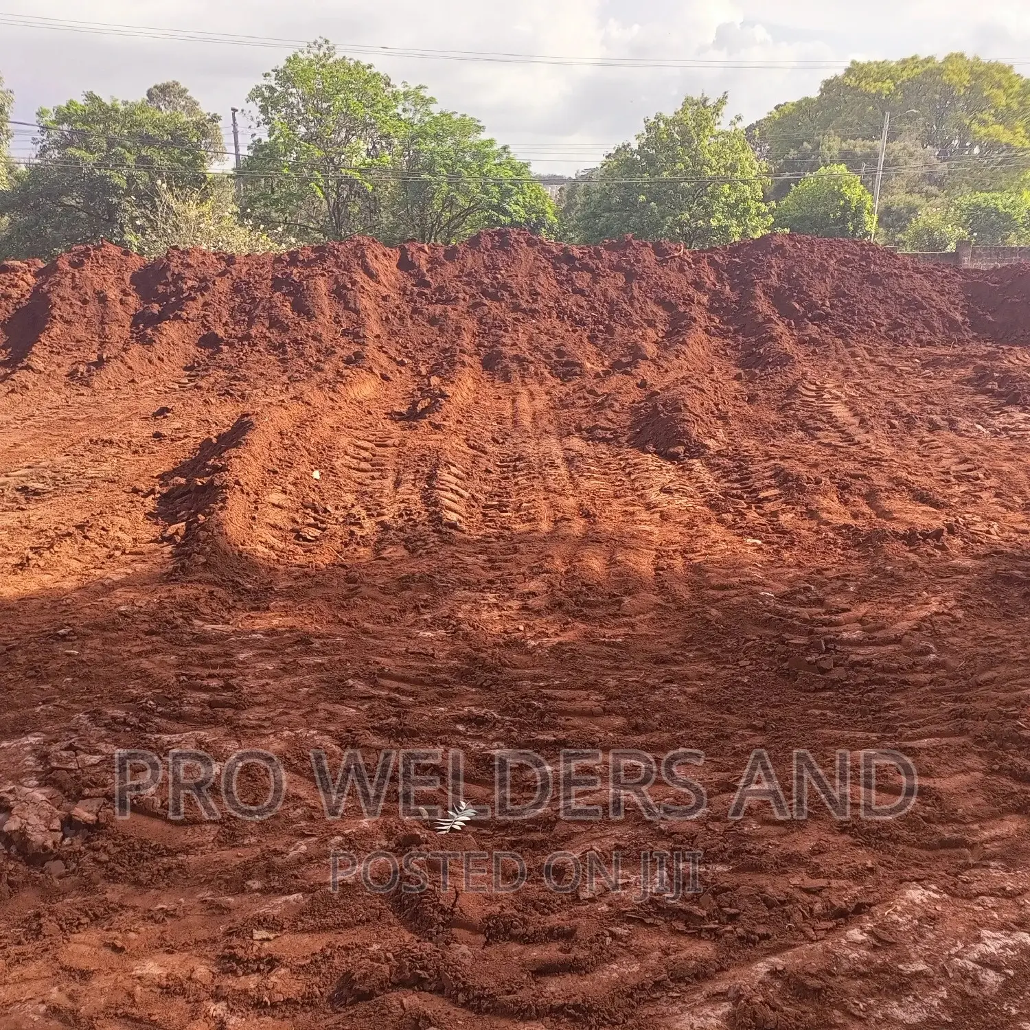 Clean Redsoil