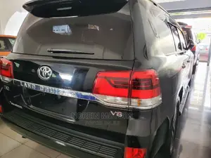 Toyota Land Cruiser 2017 Gray