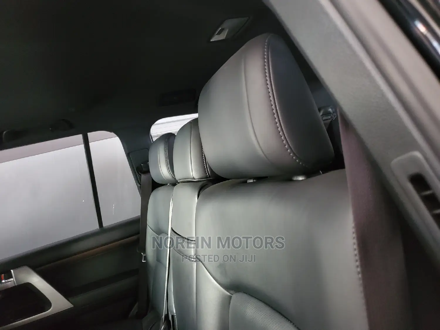 Toyota Land Cruiser 2017 Gray