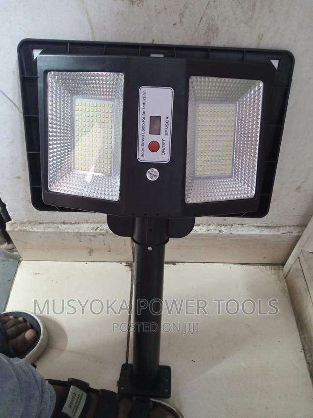 Generic
300 Watts Double Sided Solar Street Light - thumbnail 2