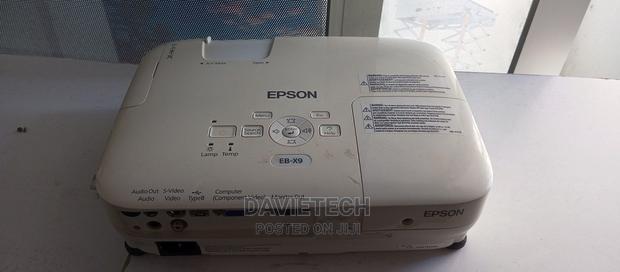 Refurbished EPSON Eb X9 - thumbnail 2