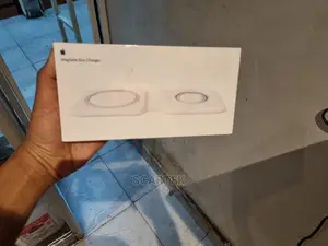 Magsafe Duo Charger by Apple