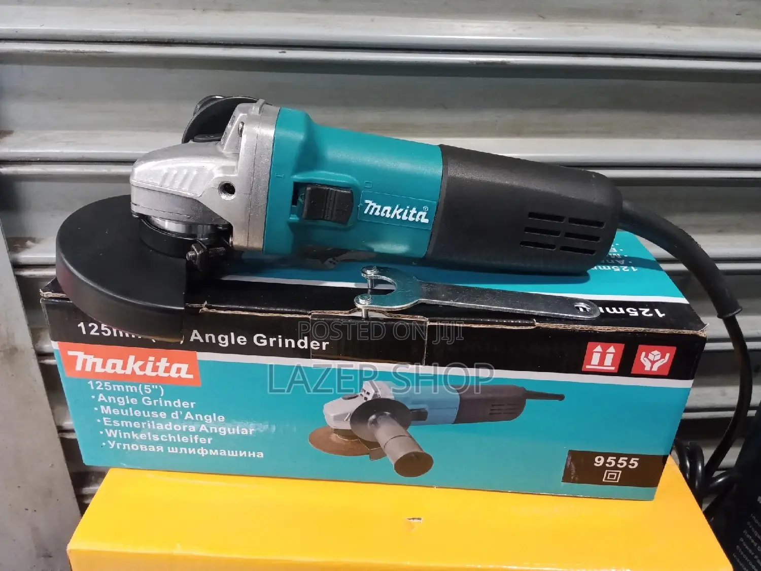4.5" Makita Grinder