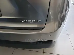 Lexus NX 2016 Gold