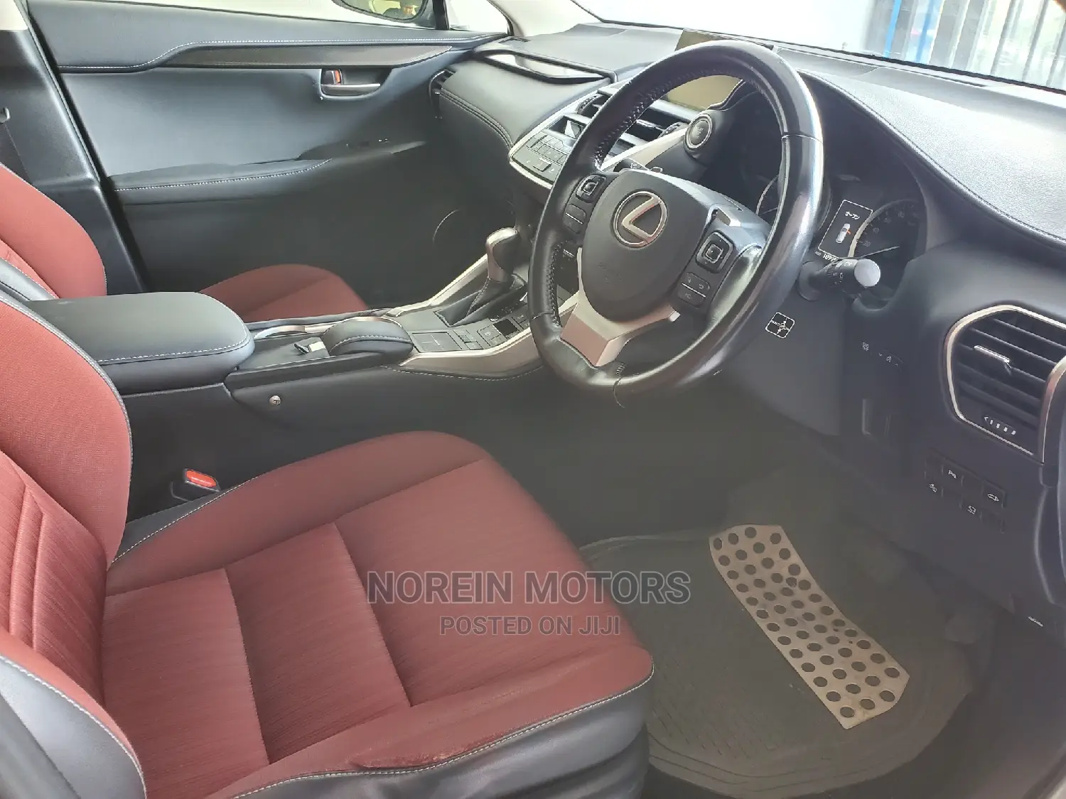 Lexus NX 2016 Gold
