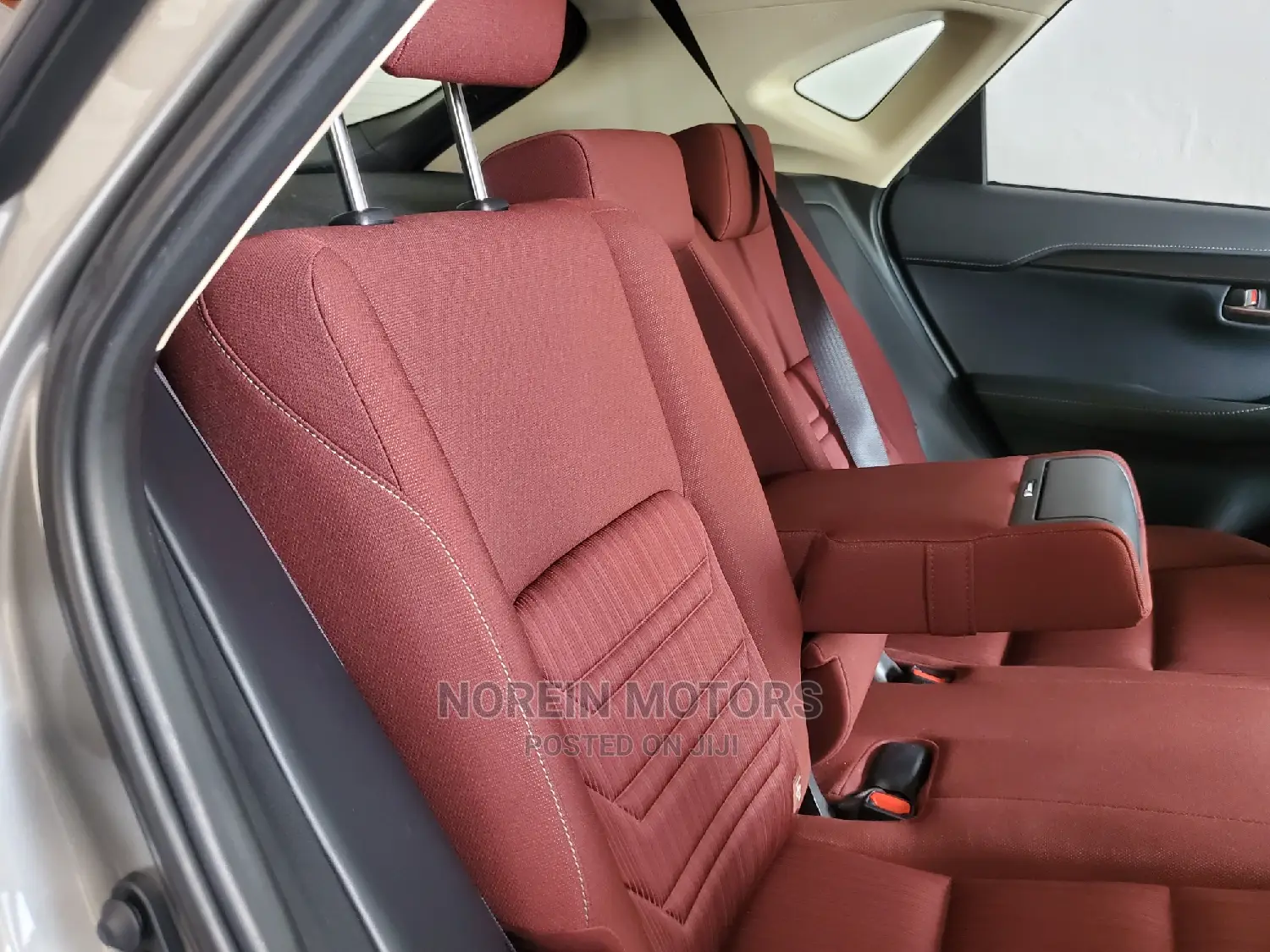 Lexus NX 2016 Gold