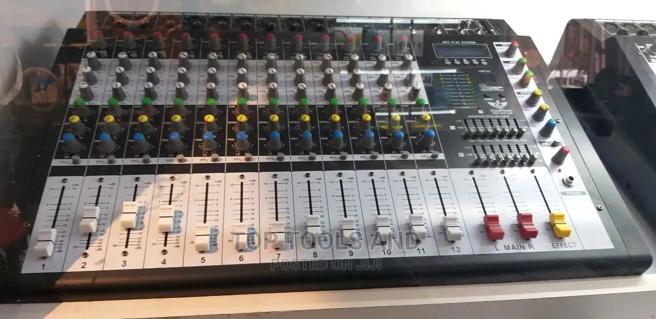 12 Channel Soundmaster Mixer