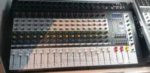 16 Channel Soundmaster Mixer