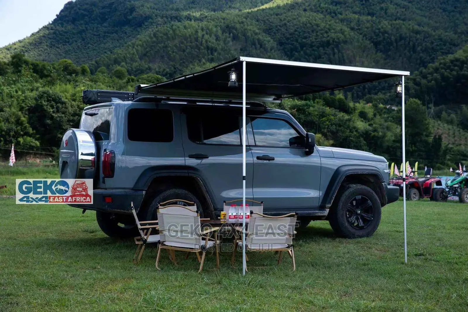 Awning, 180° With Built in Light Protective Aluminum Case