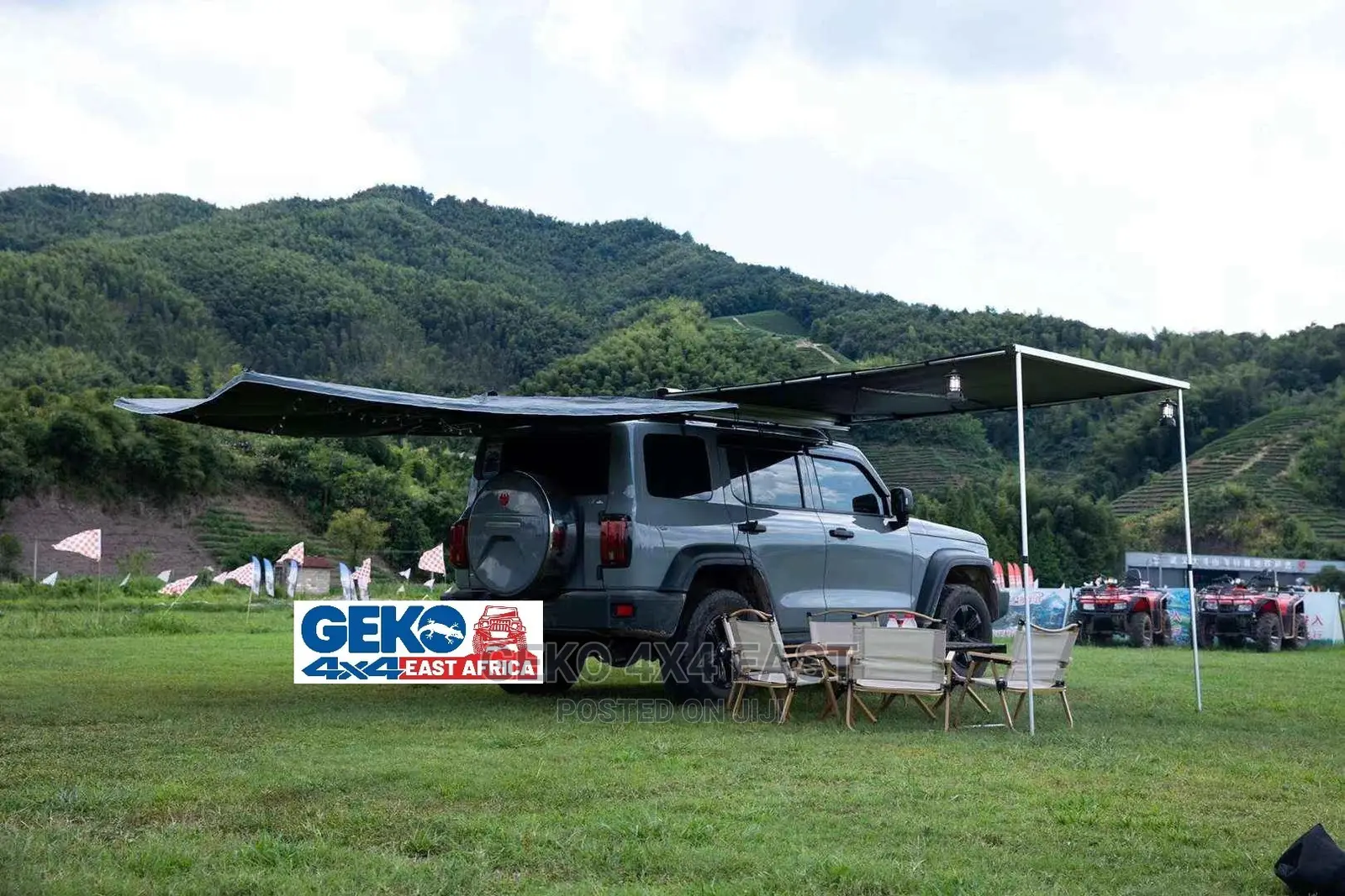 Awning, 180° With Built in Light Protective Aluminum Case